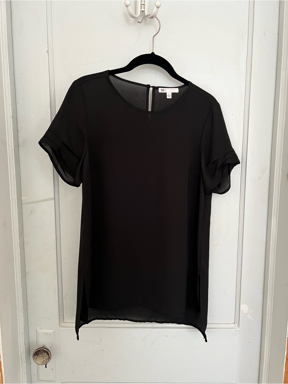 DR2 Black Short-Sleeve Chiffon Blouse